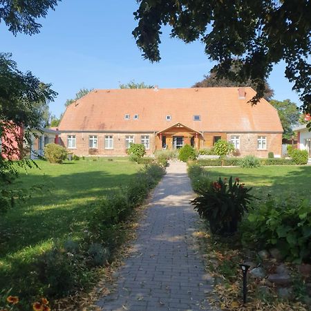 Hotelpension Pfarrhaus Alt Schwerin Exteriér fotografie