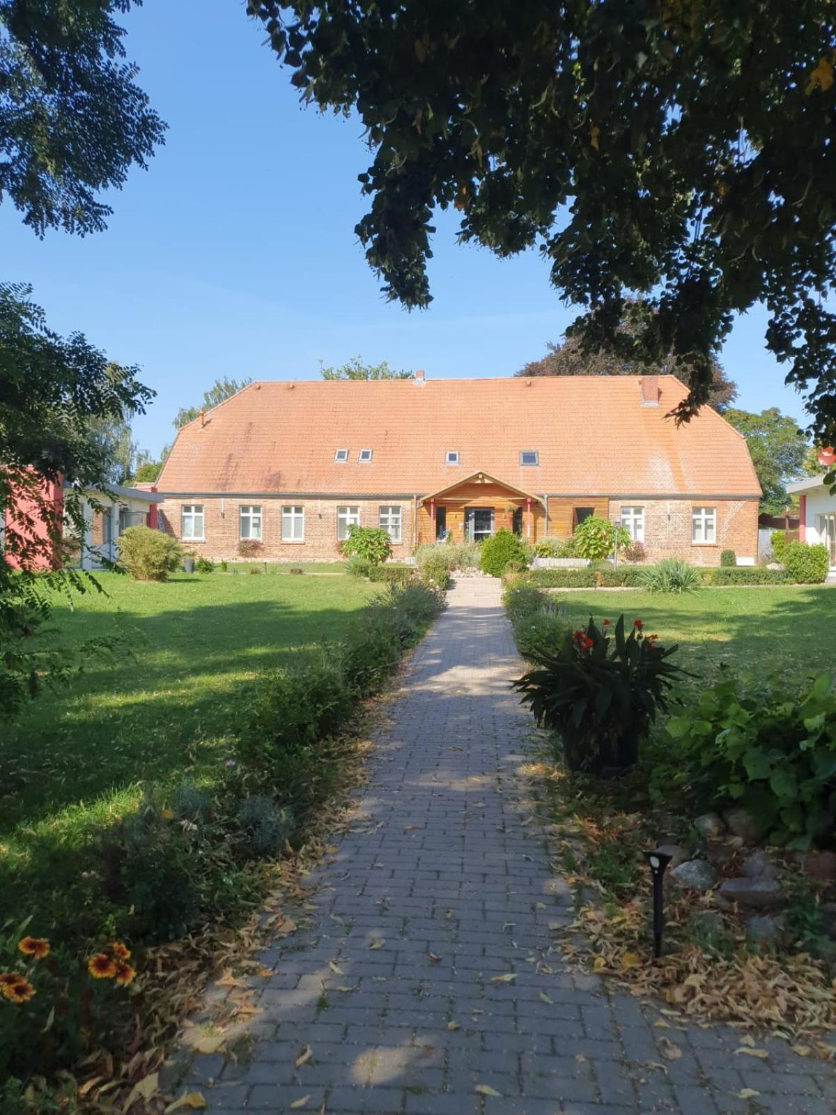 Hotelpension Pfarrhaus Alt Schwerin Exteriér fotografie