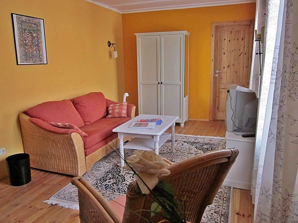 Hotelpension Pfarrhaus Alt Schwerin Exteriér fotografie